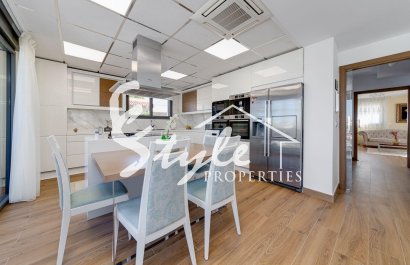 Resale - Villa - Torrevieja - Los Balcones