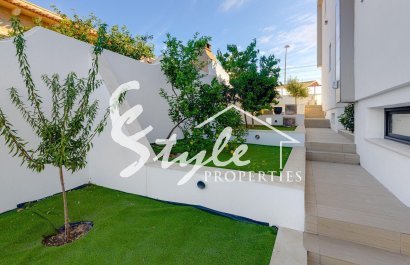 Resale - Villa - Torrevieja - Los Balcones