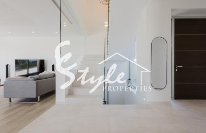 Resale - Villa - Orihuela-Costa - Las Colinas Golf