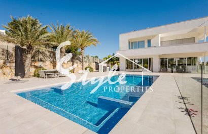Resale - Villa - Orihuela-Costa - Las Colinas Golf