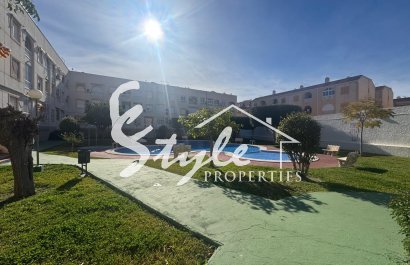 Resale - Apartamento - Torrevieja - Playa del Acequión