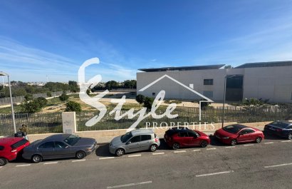 Resale - Apartamento - Torrevieja - Playa del Acequión
