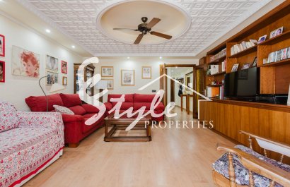 Resale - Apartamento - Torrevieja - Playa del Acequión