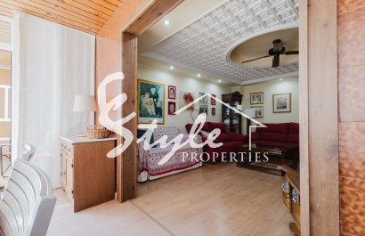 Resale - Apartamento - Torrevieja - Playa del Acequión