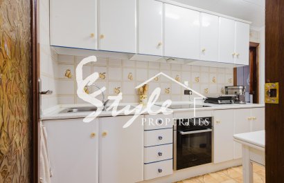Resale - Apartamento - Torrevieja - Playa del Acequión