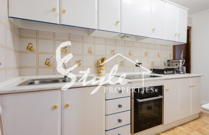 Resale - Apartamento - Torrevieja - Playa del Acequión