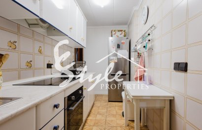 Resale - Apartamento - Torrevieja - Playa del Acequión