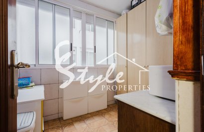 Resale - Apartamento - Torrevieja - Playa del Acequión