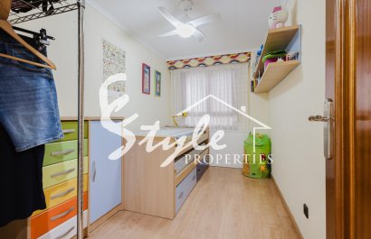 Resale - Apartamento - Torrevieja - Playa del Acequión