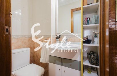 Resale - Apartamento - Torrevieja - Playa del Acequión
