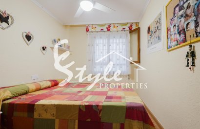 Resale - Apartamento - Torrevieja - Playa del Acequión
