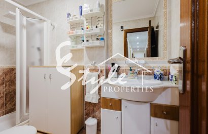 Resale - Apartamento - Torrevieja - Playa del Acequión