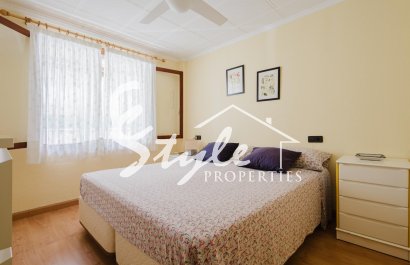 Resale - Apartamento - Torrevieja - Playa del Acequión