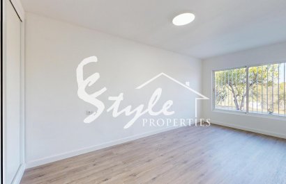 Resale - Apartamento - Orihuela-Costa - Villamartin