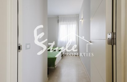 Resale - Apartament  - Orihuela-Costa - Las Colinas Golf