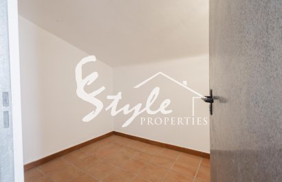 Resale - Apartament  - Orihuela-Costa - Las Colinas Golf