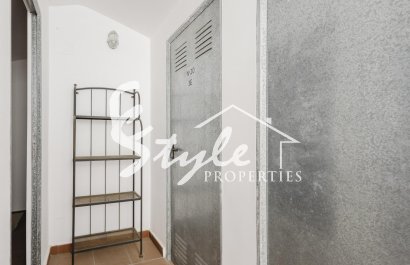 Resale - Apartament  - Orihuela-Costa - Las Colinas Golf