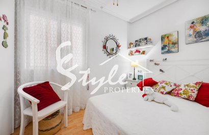 Resale - Apartamento - Torrevieja - Playa del Acequión