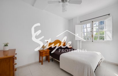 Resale - Apartamento - Torrevieja - Playa De Los Náufragos