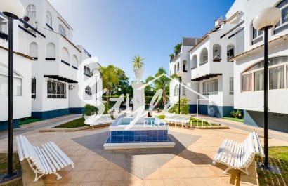 Resale - Apartamento - Torrevieja - Playa De Los Náufragos