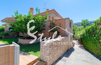Resale - Villa - Campoamor