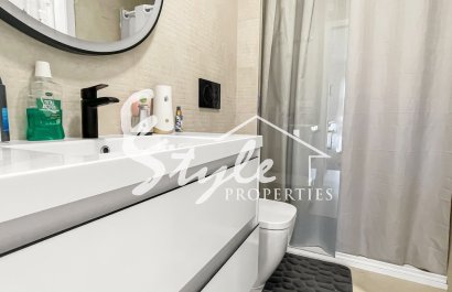 Resale - Apartamento - Guardamar - El Raso