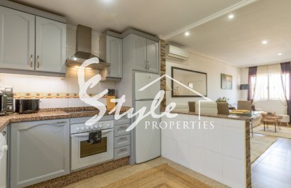 Resale - Apartament  - Orihuela-Costa - Villamartin