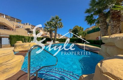 Resale - Apartament  - Orihuela-Costa - Villamartin