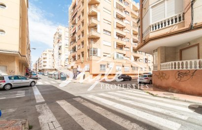 Resale - Apartament  - Torrevieja - Center