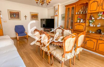 Resale - Apartament  - Torrevieja - El Acequión - Los Náufragos