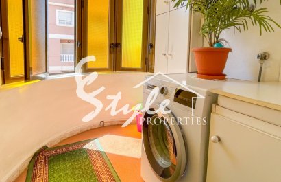 Resale - Apartament  - Torrevieja - El Acequión - Los Náufragos