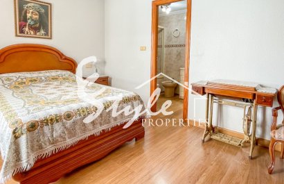 Resale - Apartament  - Torrevieja - El Acequión - Los Náufragos