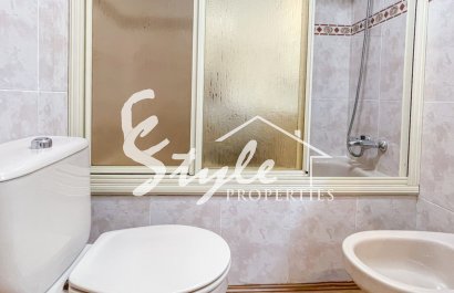Resale - Apartament  - Torrevieja - El Acequión - Los Náufragos
