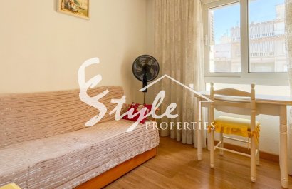 Resale - Apartament  - Torrevieja - El Acequión - Los Náufragos