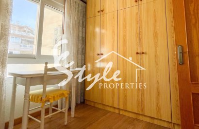 Resale - Apartament  - Torrevieja - El Acequión - Los Náufragos