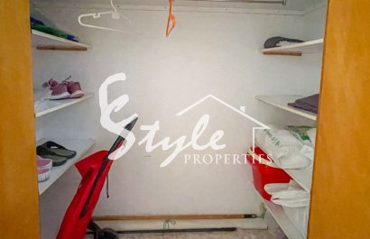 Resale - Apartament  - Torrevieja - El Acequión - Los Náufragos