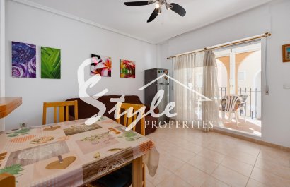 Resale - Apartament  - Torrevieja - Playa De Los Náufragos