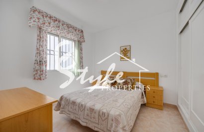Resale - Apartament  - Torrevieja - Playa De Los Náufragos
