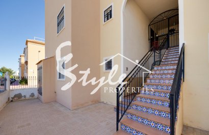 Resale - Apartament  - Torrevieja - Playa De Los Náufragos
