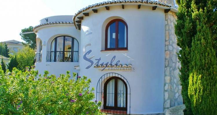 Resale - Villa - Javea