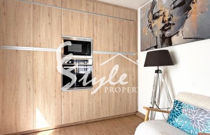 Resale - Villa - Orihuela-Costa - Villamartin