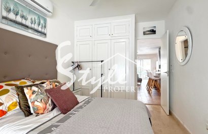 Resale - Villa - Orihuela-Costa - Villamartin