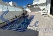 Reventa - Villa - Los Montesinos - La Herada