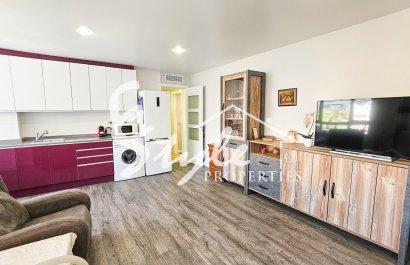 For Sale Stylish Apartment Close to Sea in Torrevieja, Costa Blanca, Spain. ID3078