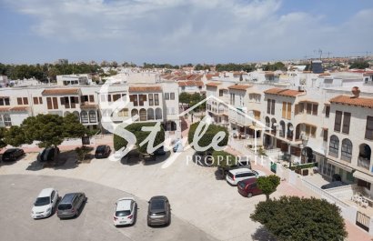 Отремонтированная квартира с 2 спальнями в районе Calas Blancas, Торревьеха | Терраса, парковка, 300 метров до пляжа. Коста Бланка, Испания. ID2316