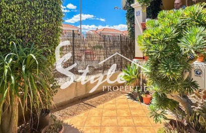 Resale - Apartament  - Orihuela-Costa - Playa Flamenca