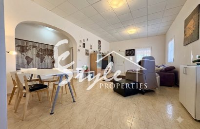 Reventa - Finca - Alicante - Dolores