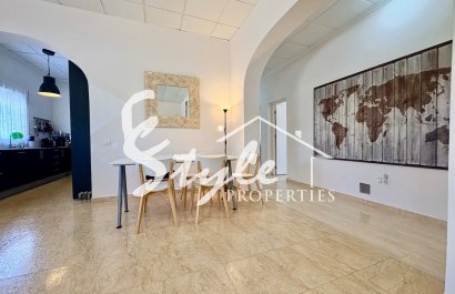 Reventa - Finca - Alicante - Dolores