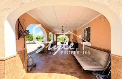 Reventa - Finca - Alicante - Dolores