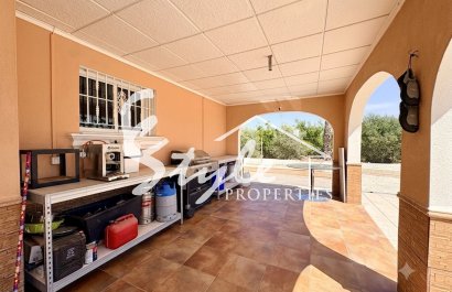 Reventa - Finca - Alicante - Dolores